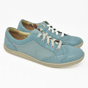 *Born Sz 8.5M Blue Leather Fabric Upper Wingtip